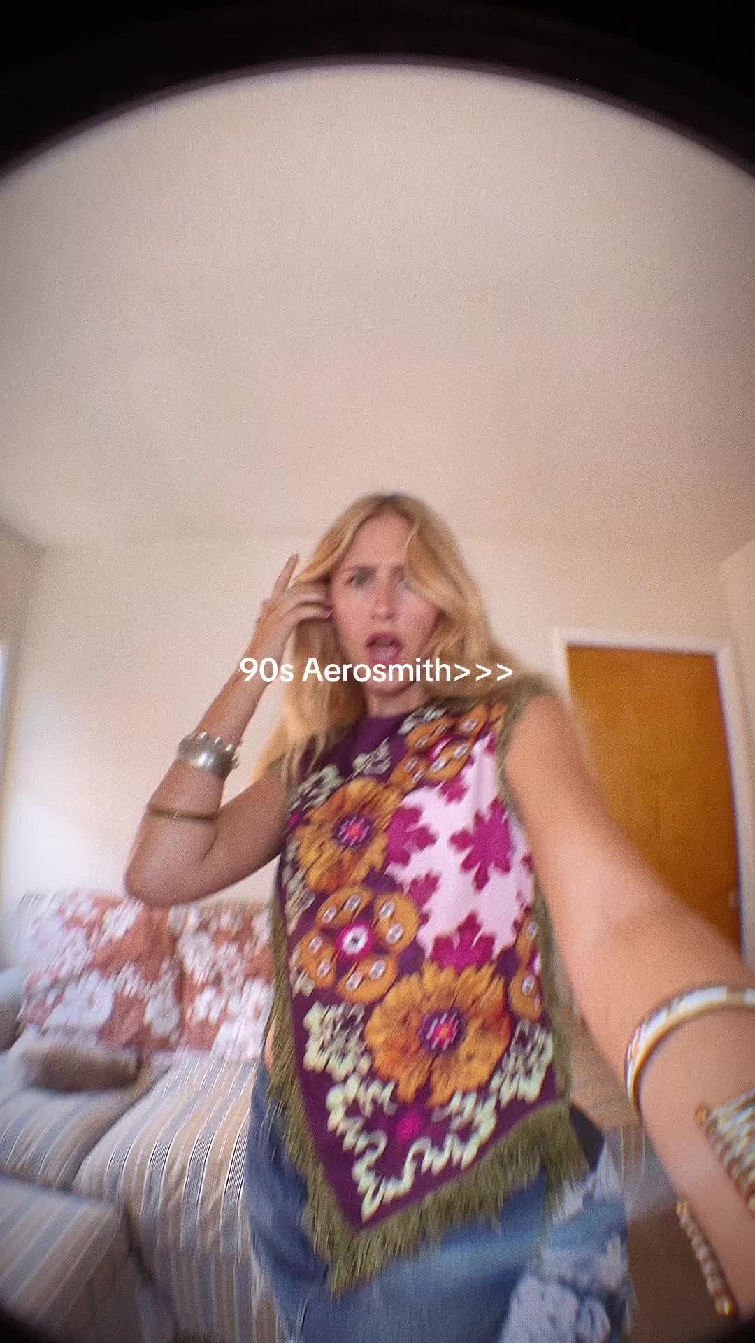 @kelseykinch