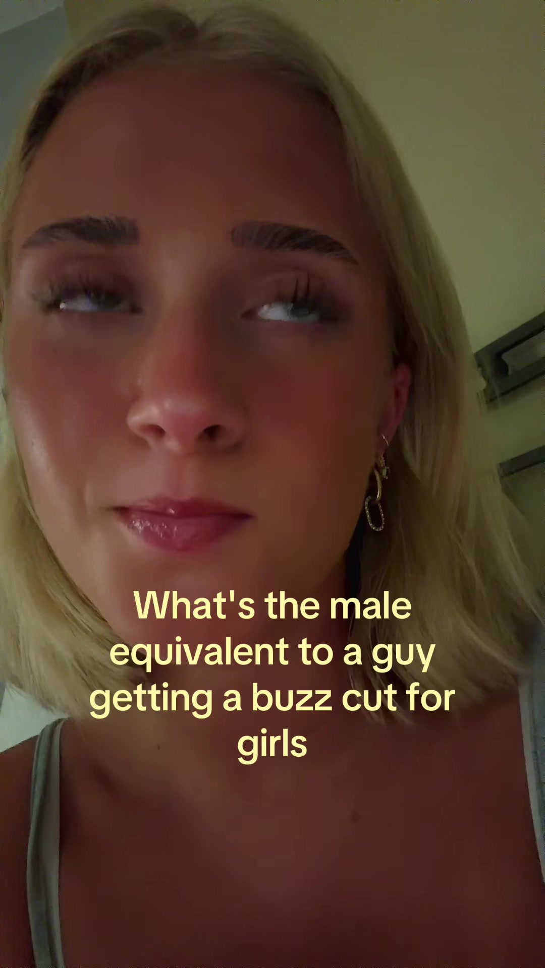 @theelliebarker