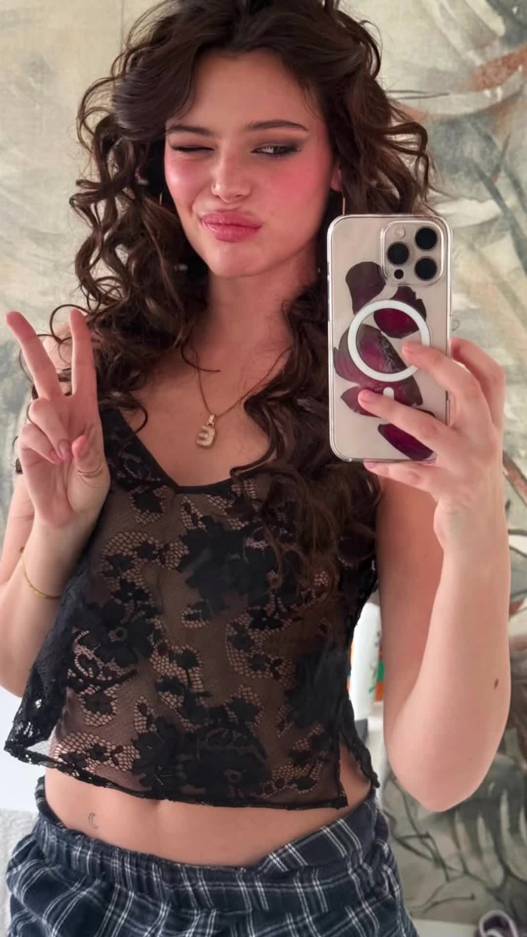 @alex_e_co_storie