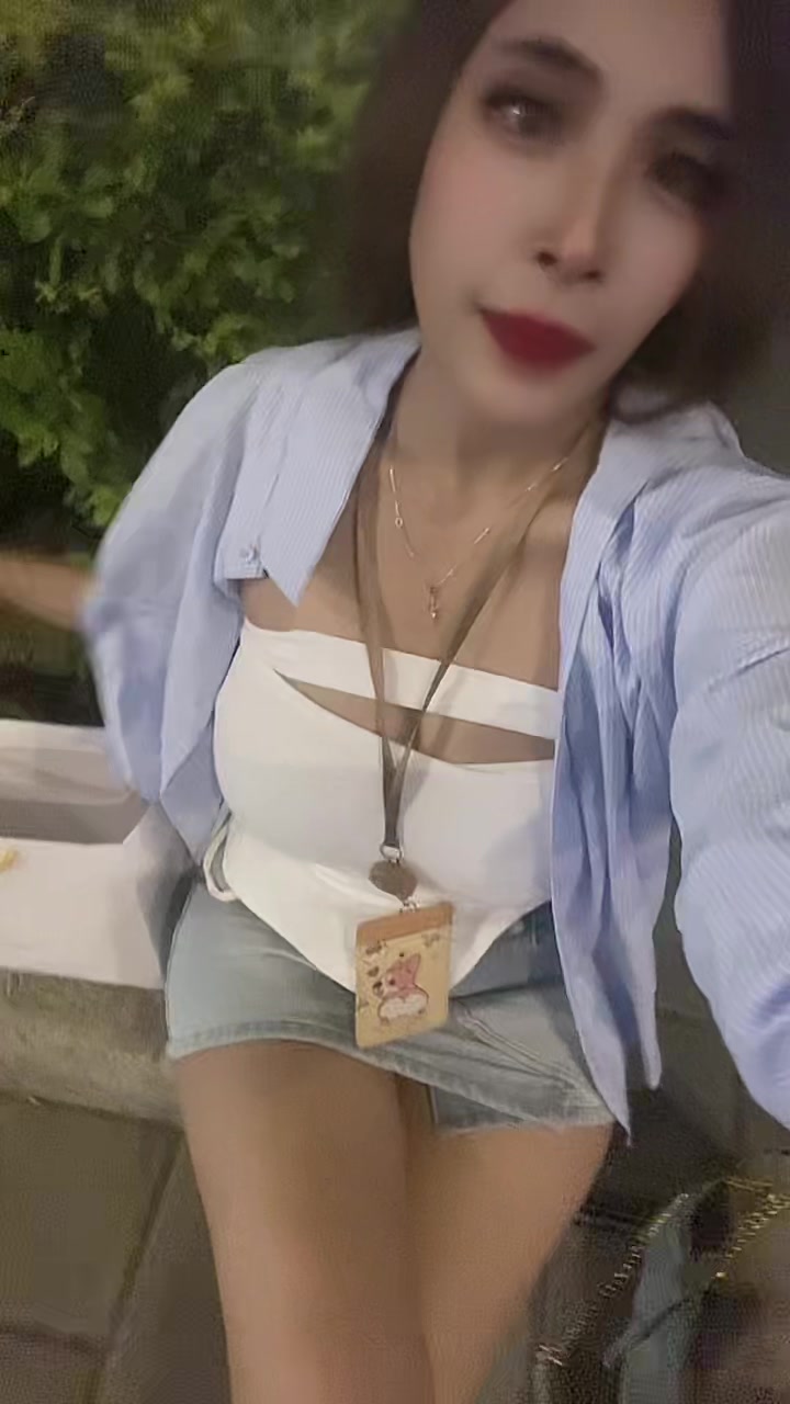 @L u 🇲🇨🇹🇼