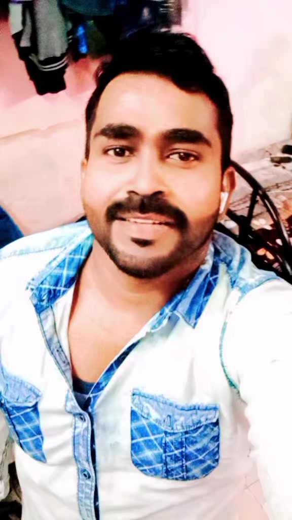 @சாக்லேட்🍫  பாய்🙋&zwj;♂️ வினு🫰🫰