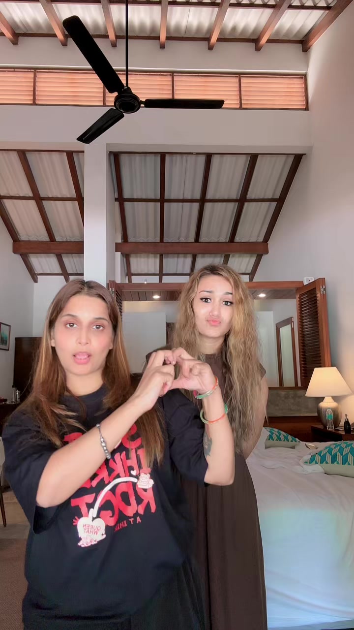 @Komi🇮🇳