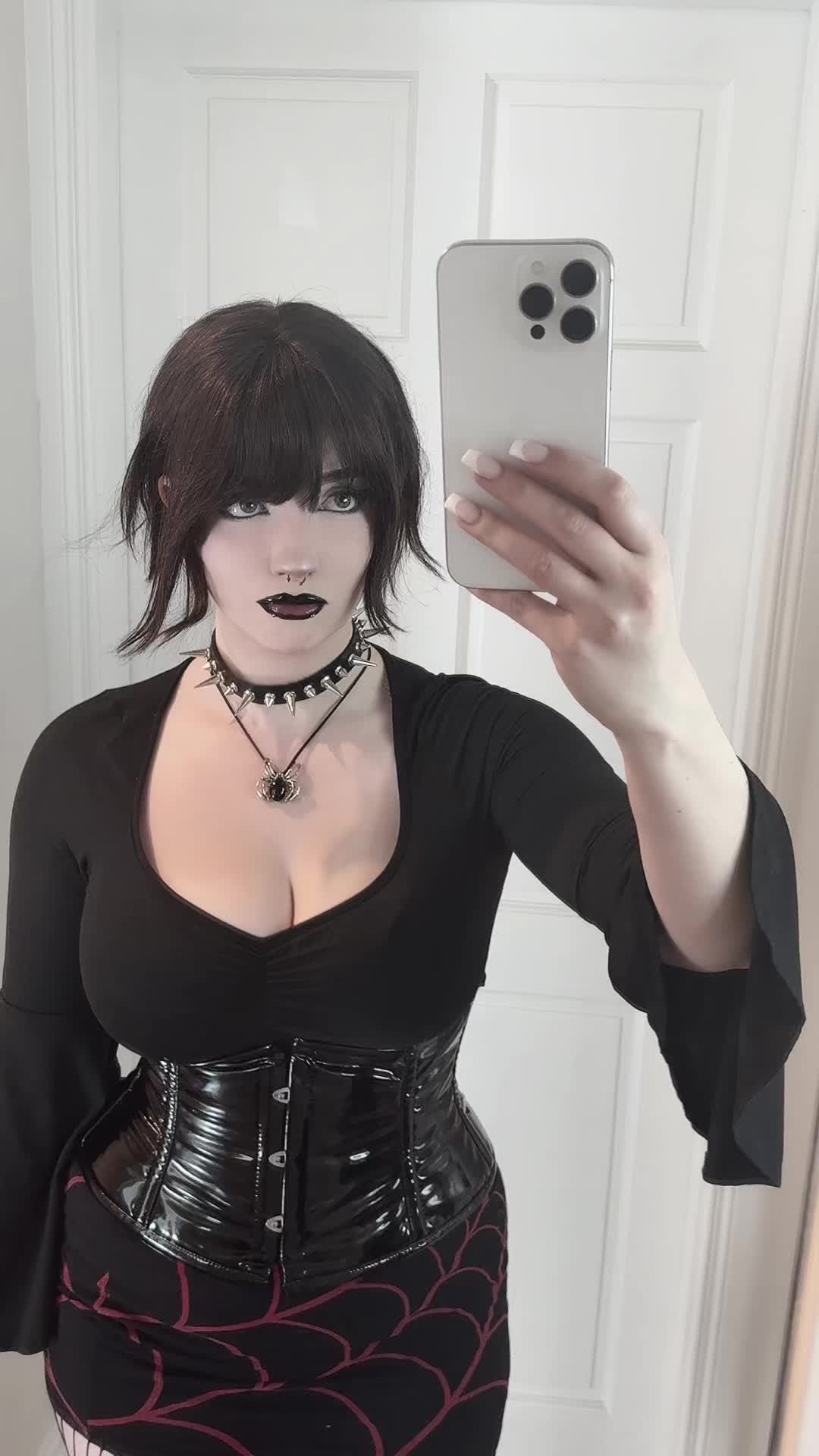 @Cutiegothxo