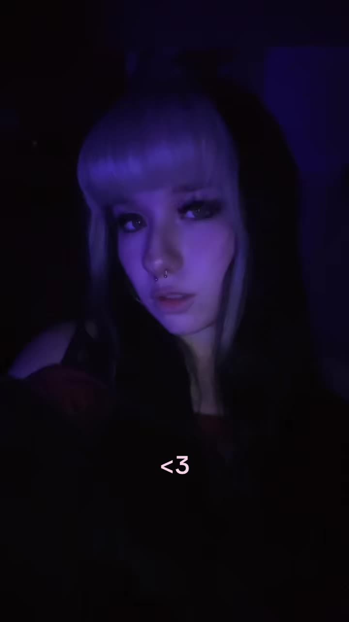 @earthto_emmiee