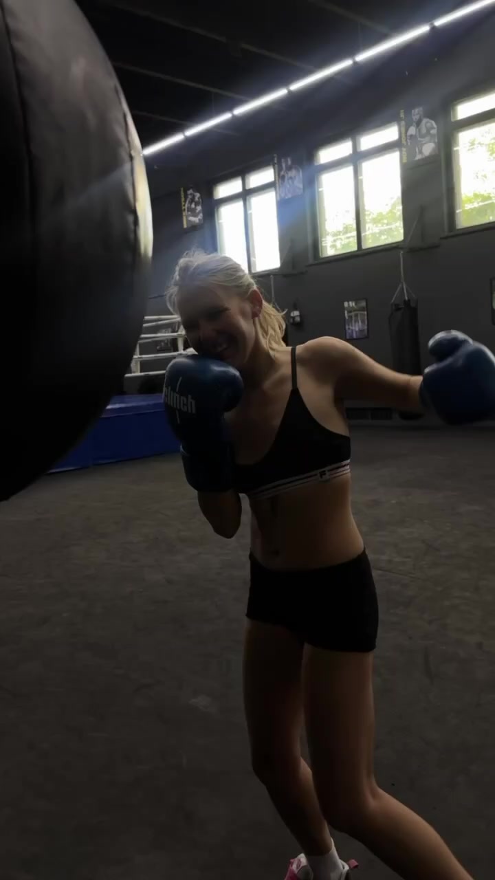 @алексис