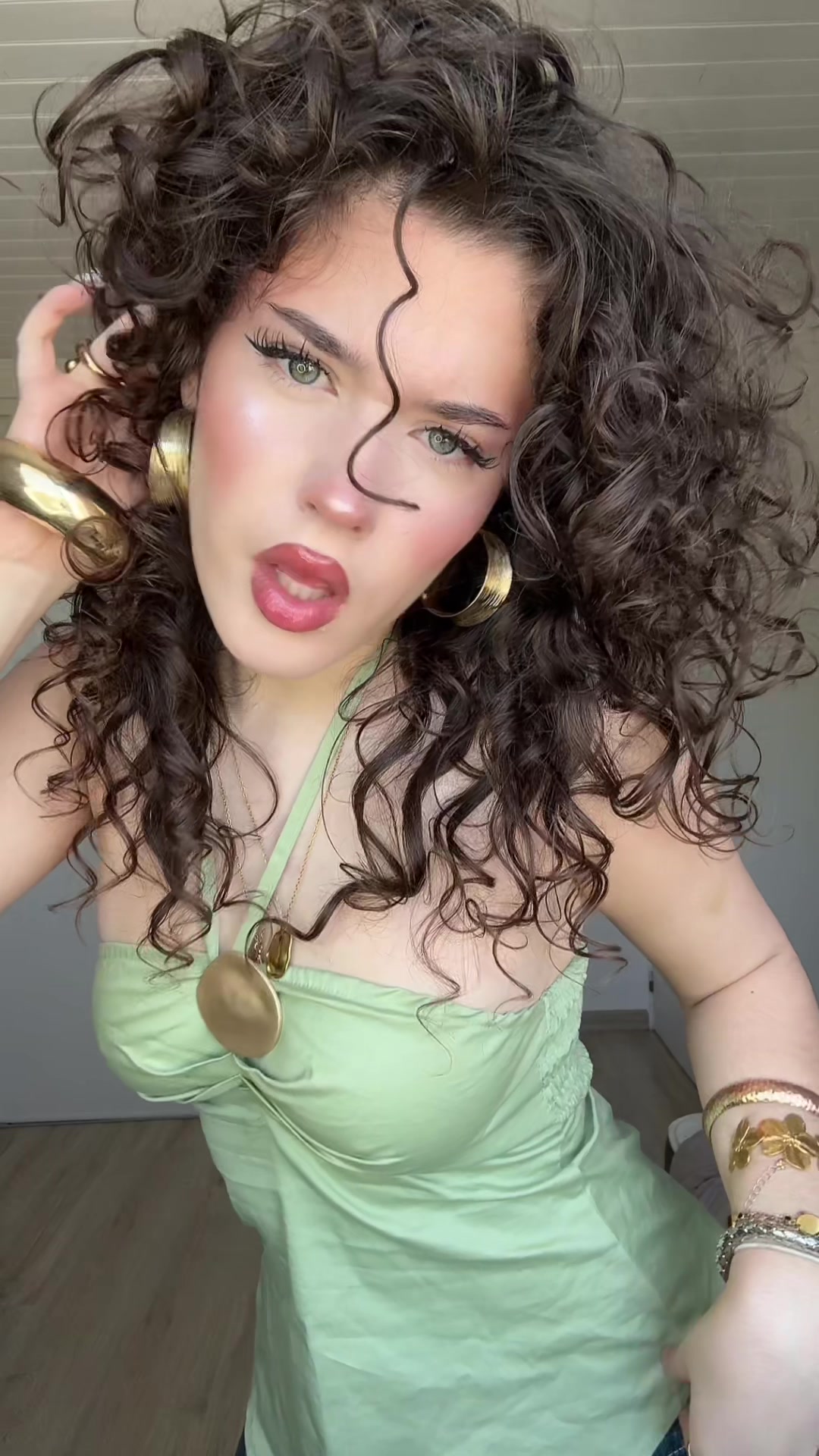 @Liwei