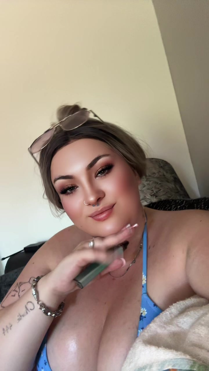 @Megan-Louise 👑
