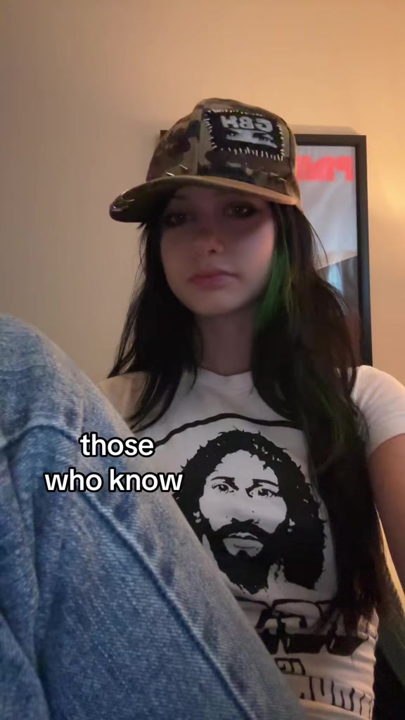 @OLIVIA🦇