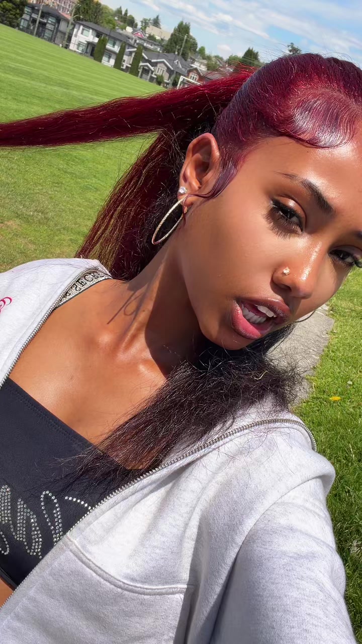 @🧛♀️