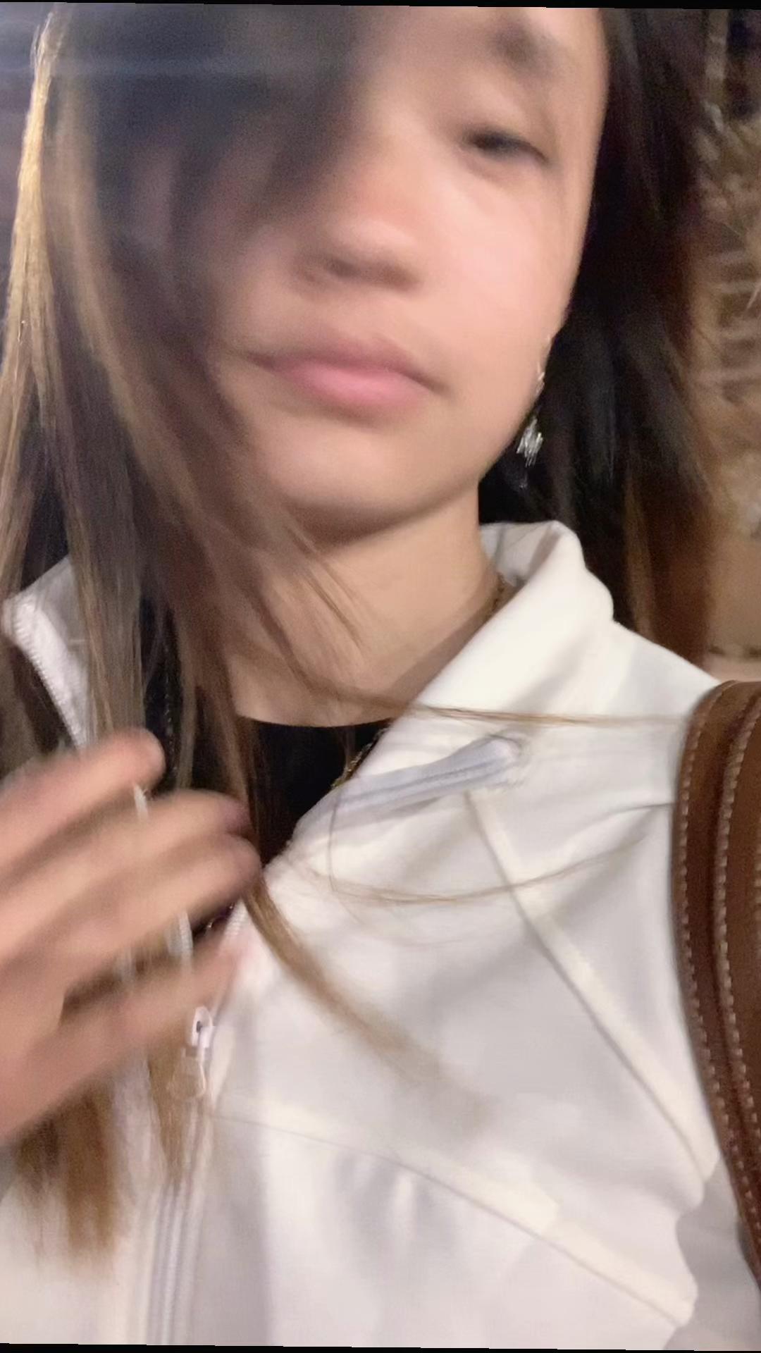 @C👻