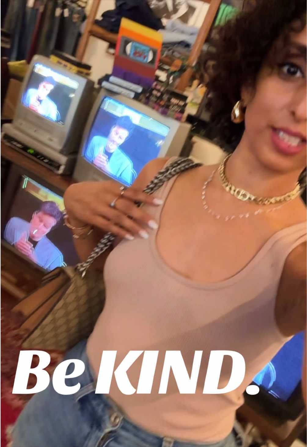 @sparklinglubna ✨