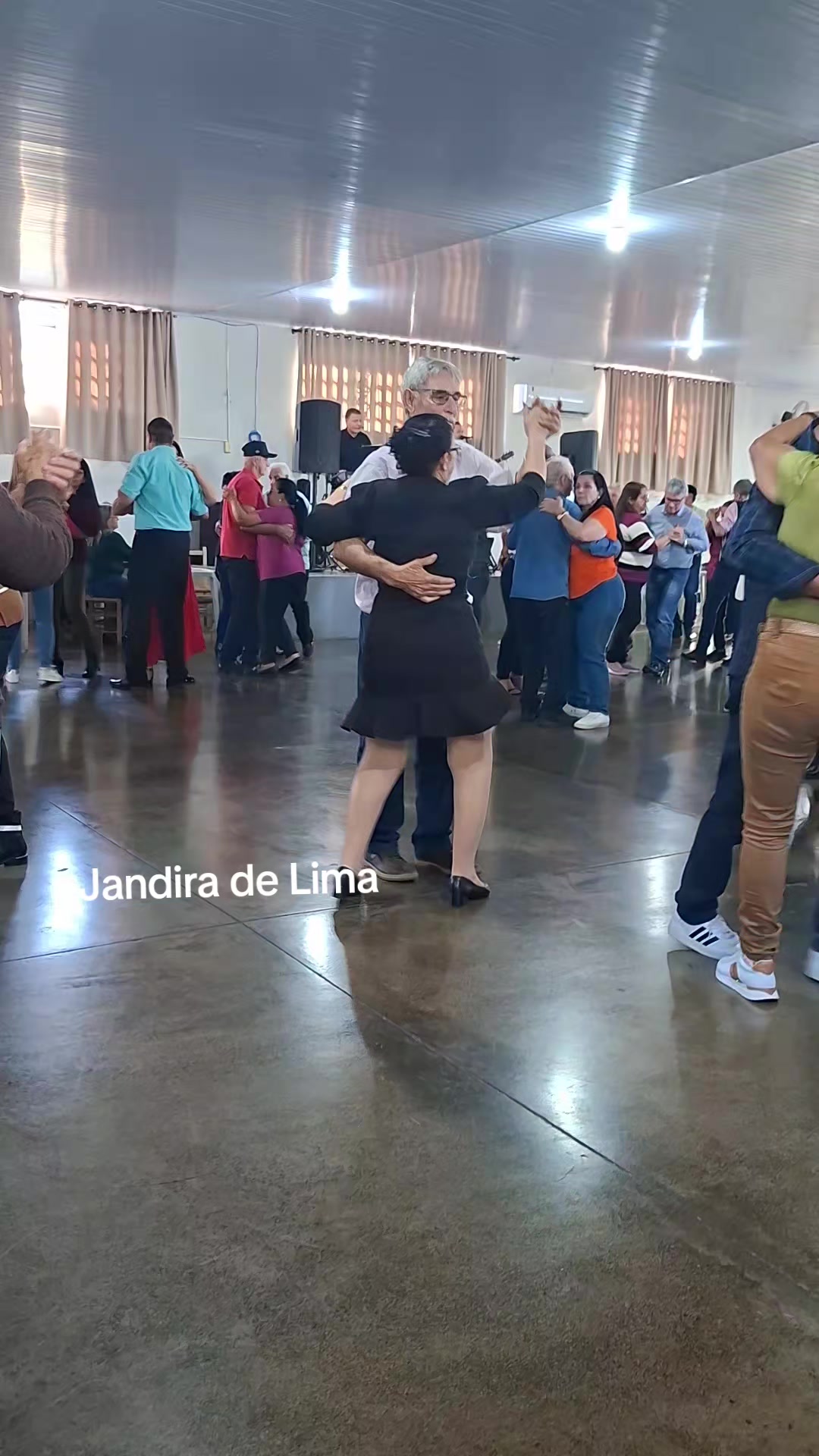 @Jandira