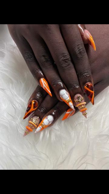 @Dollhouse nails of Tampa