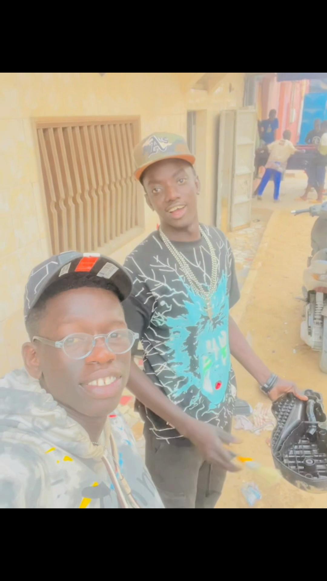 @CHEIKHOU YALLA BI🛵👑