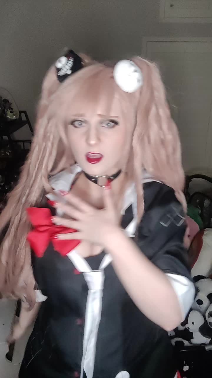 @Cosplayer antics