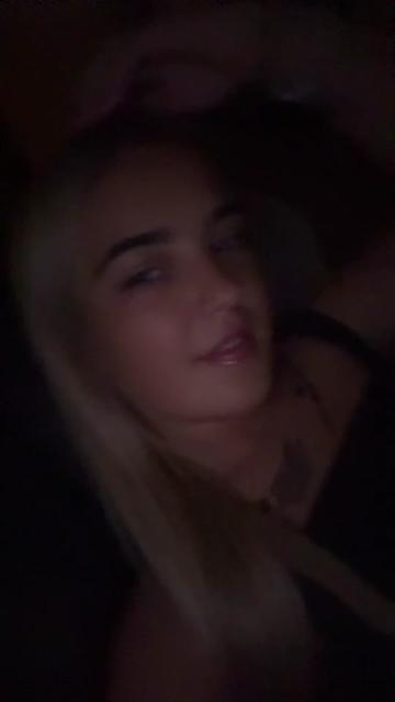 @demi 👀
