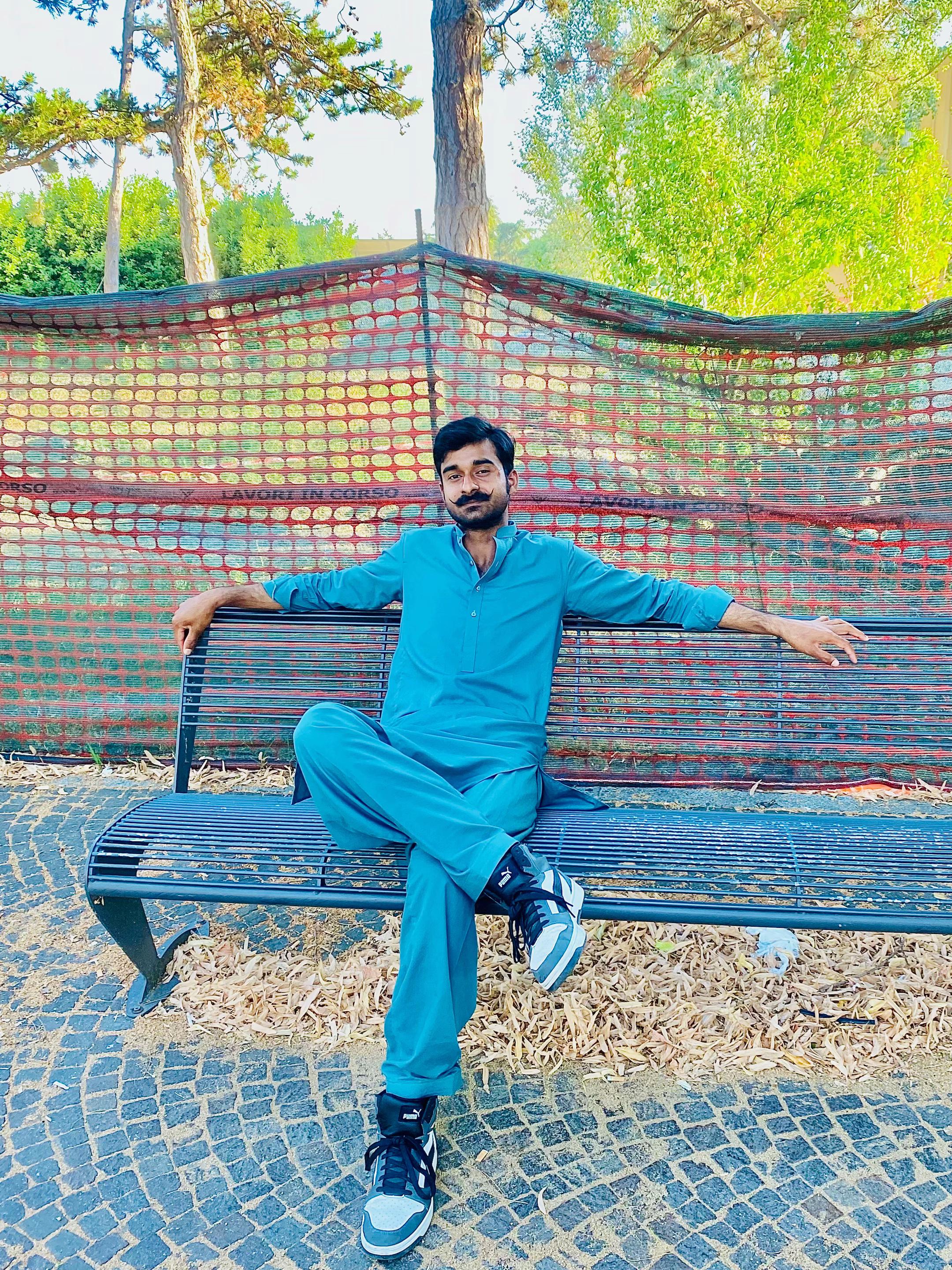 @🇮🇹 میاں〰صاحب👑