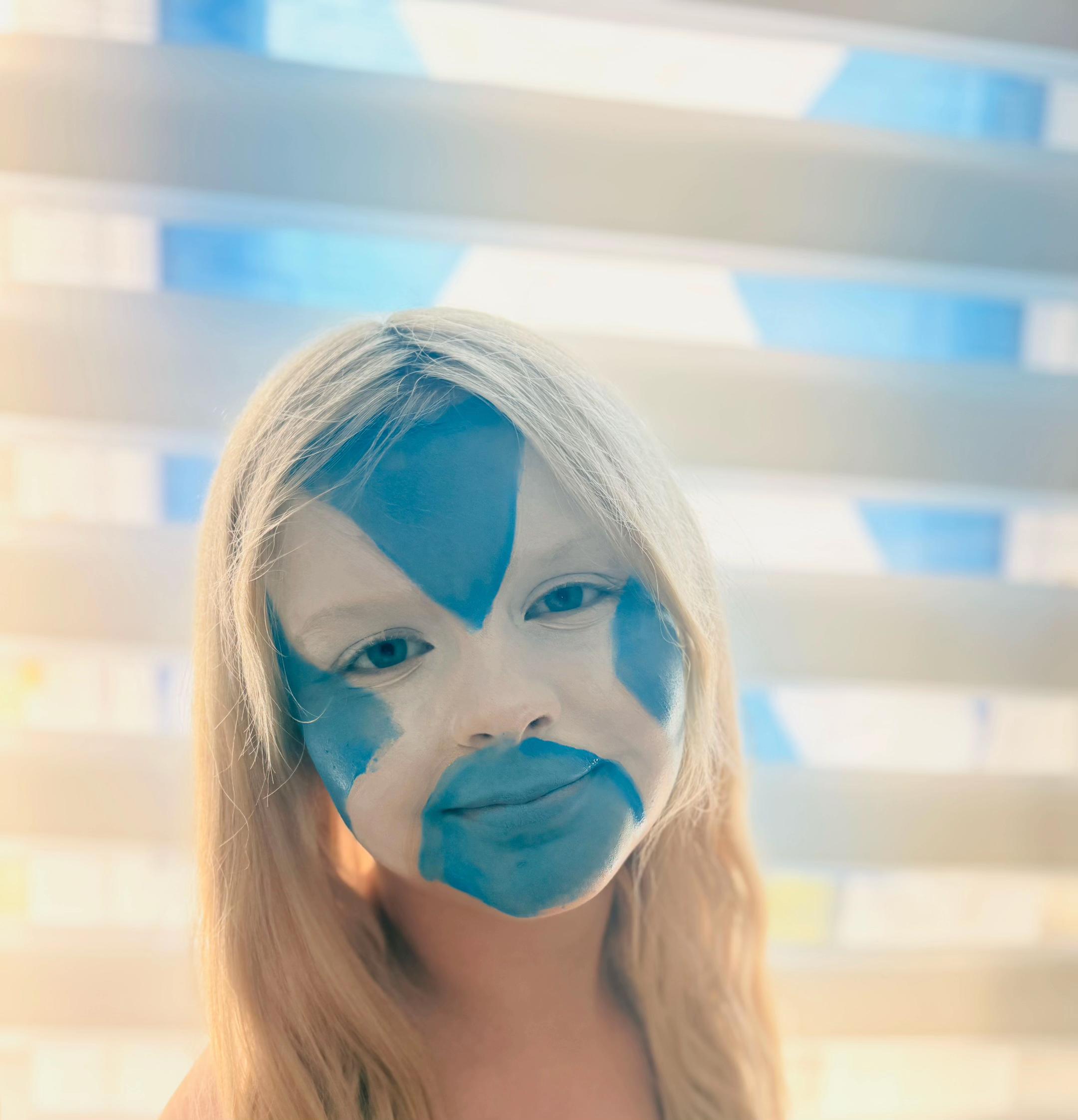 @ScottishLaura🏴