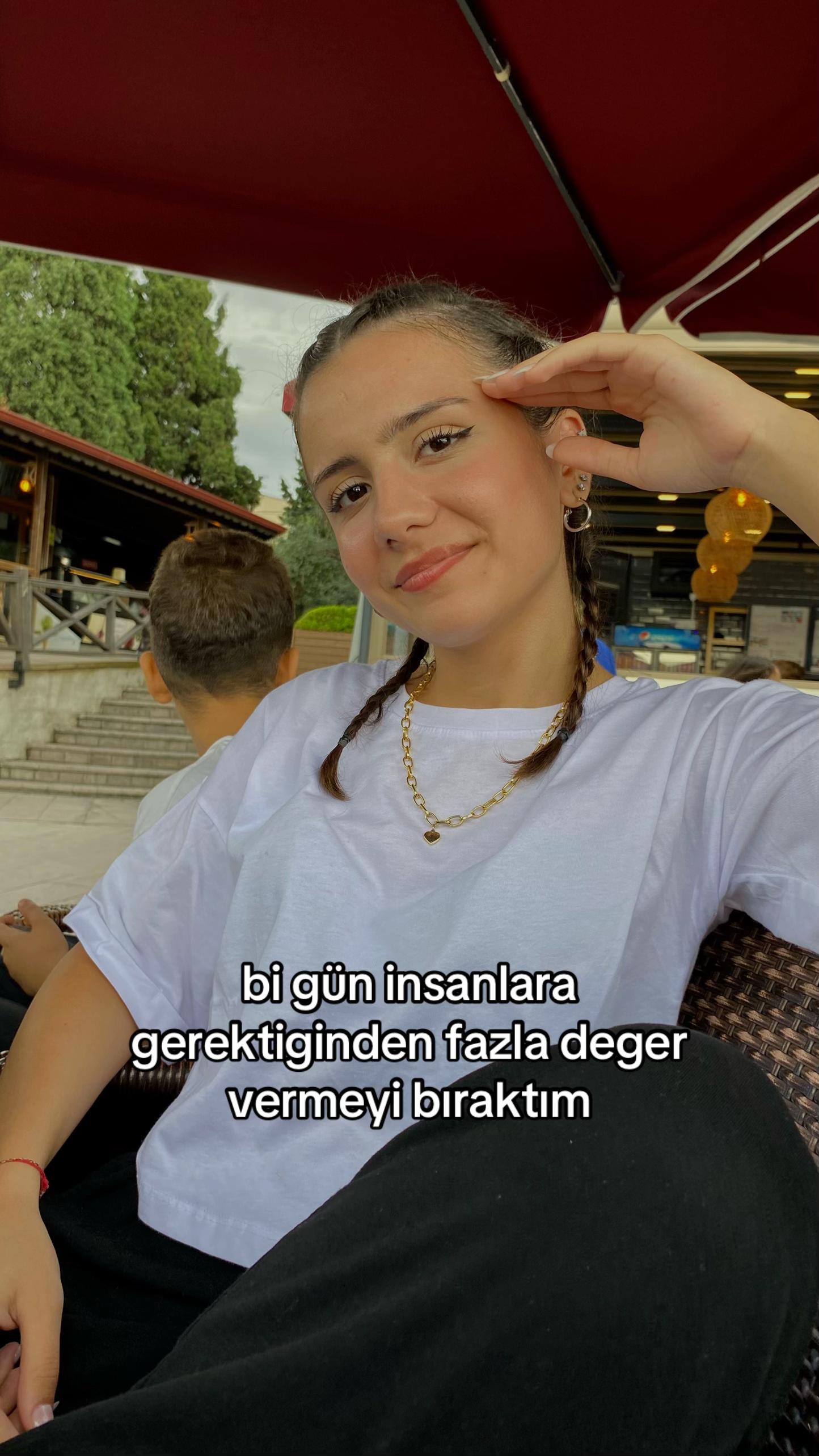 @g&ouml;knuur🎀