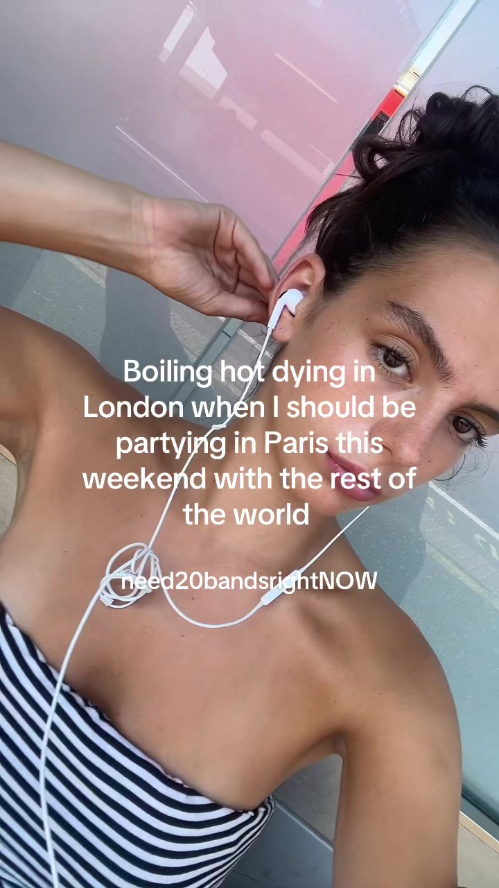 @Ella
