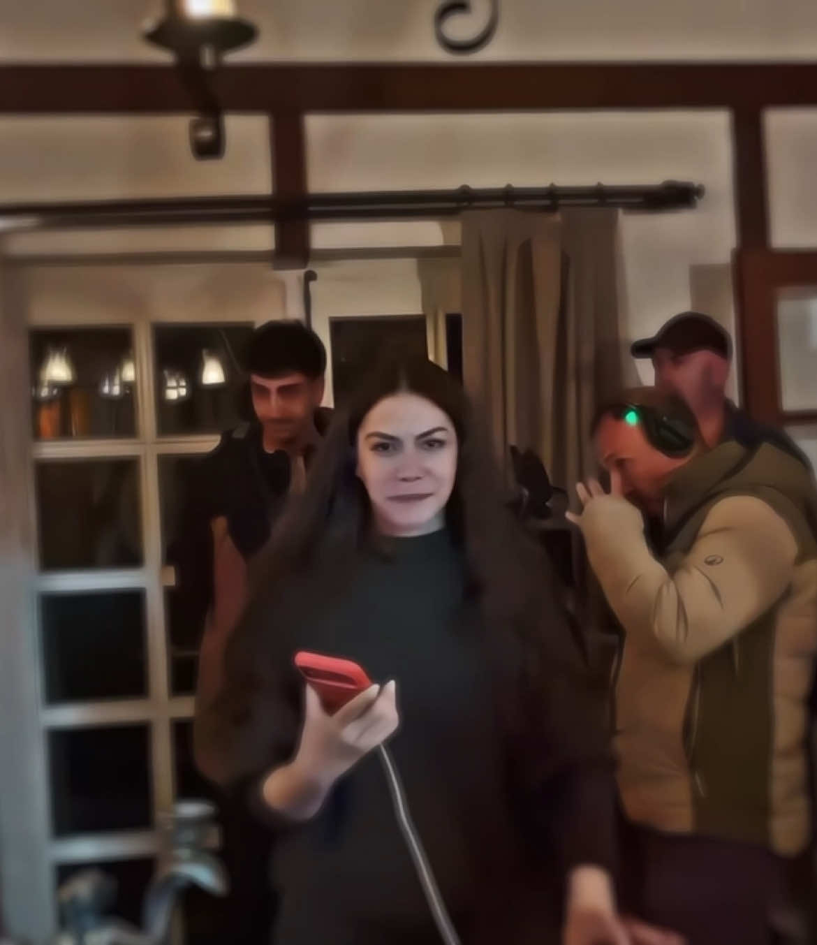 @𝓗