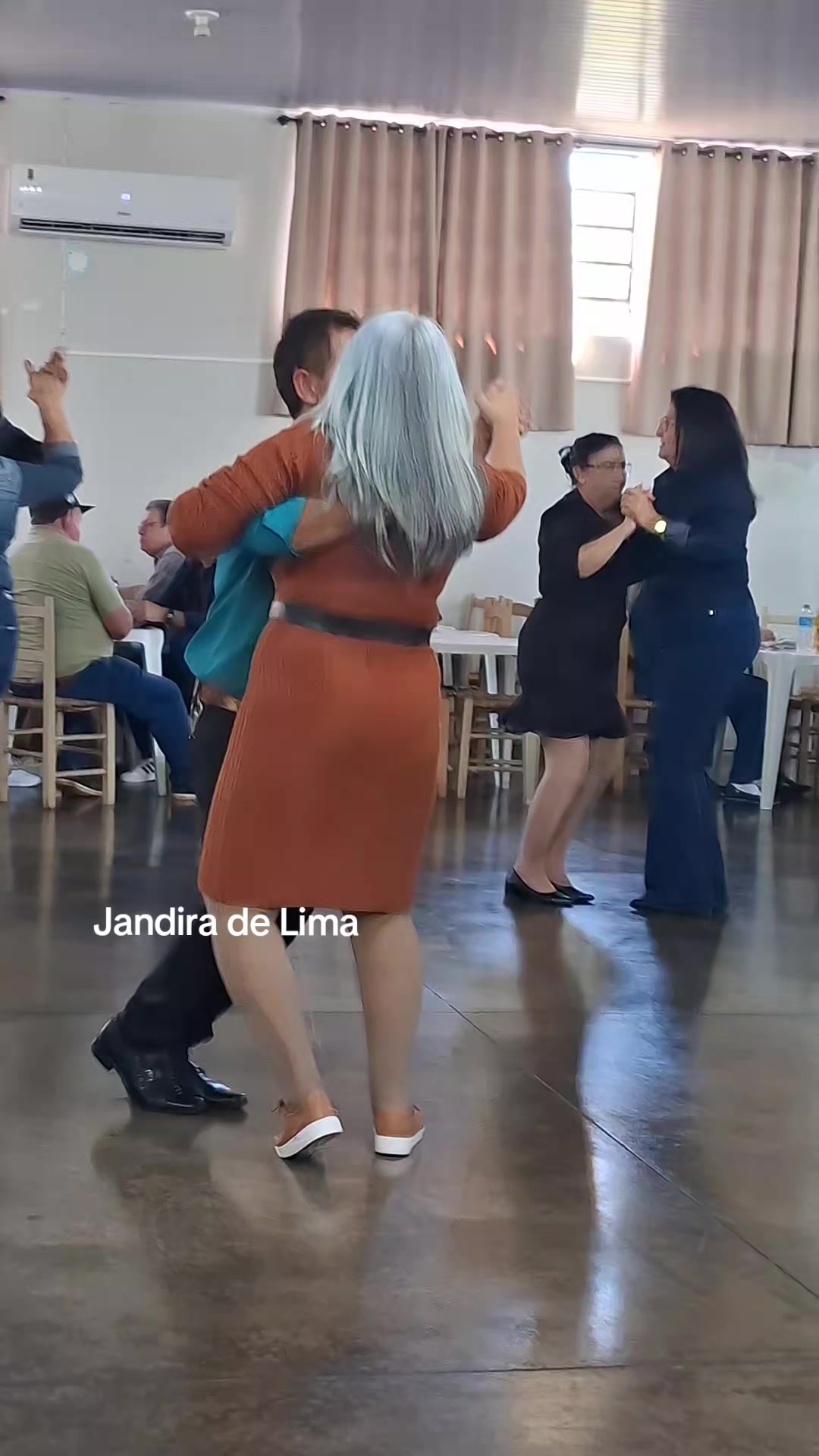 @Jandira
