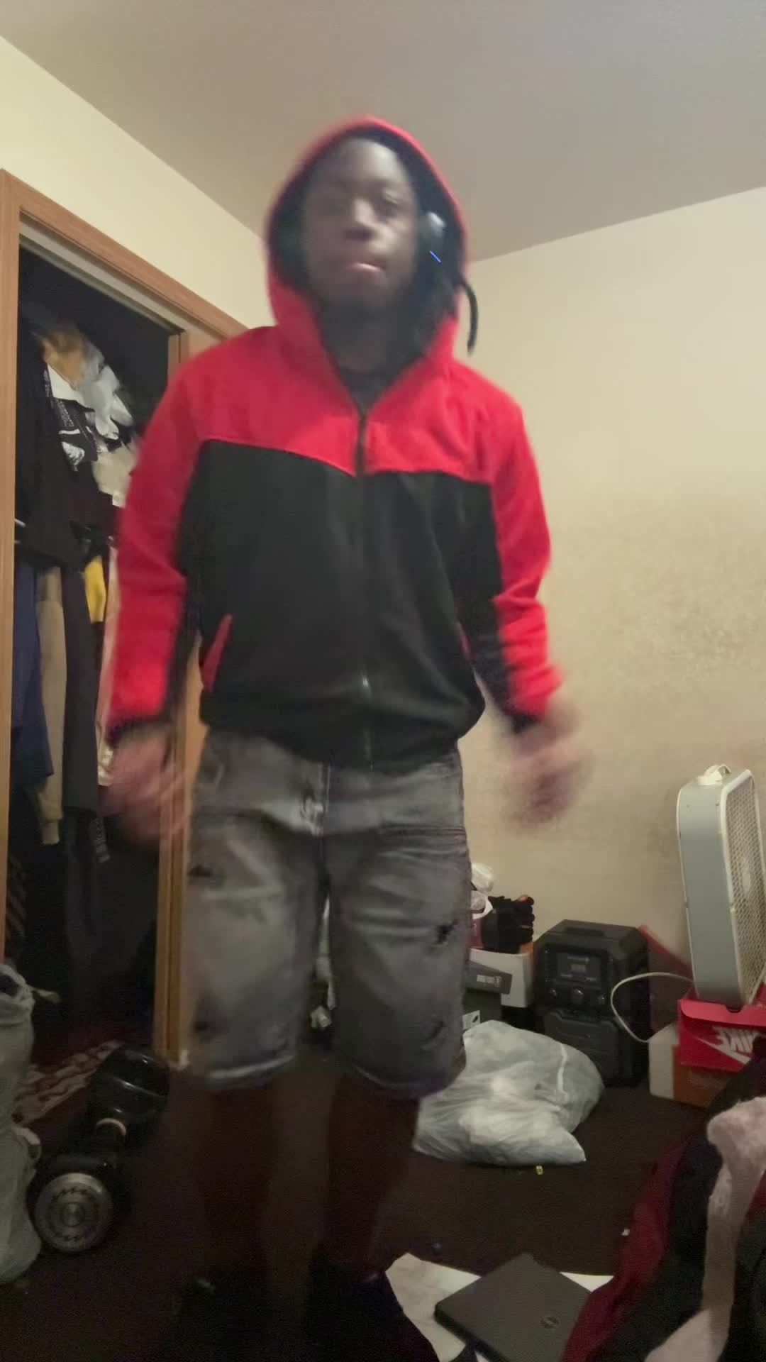 @👻👦