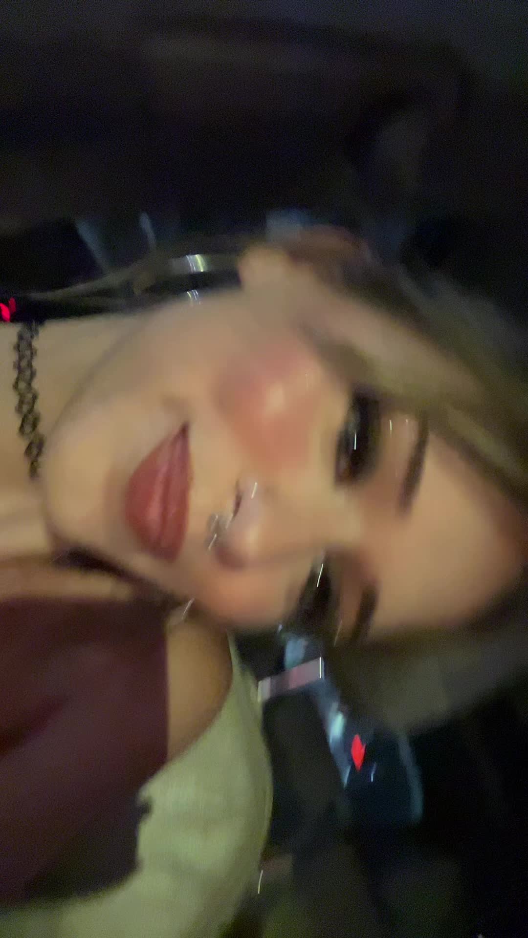 @ahailoh