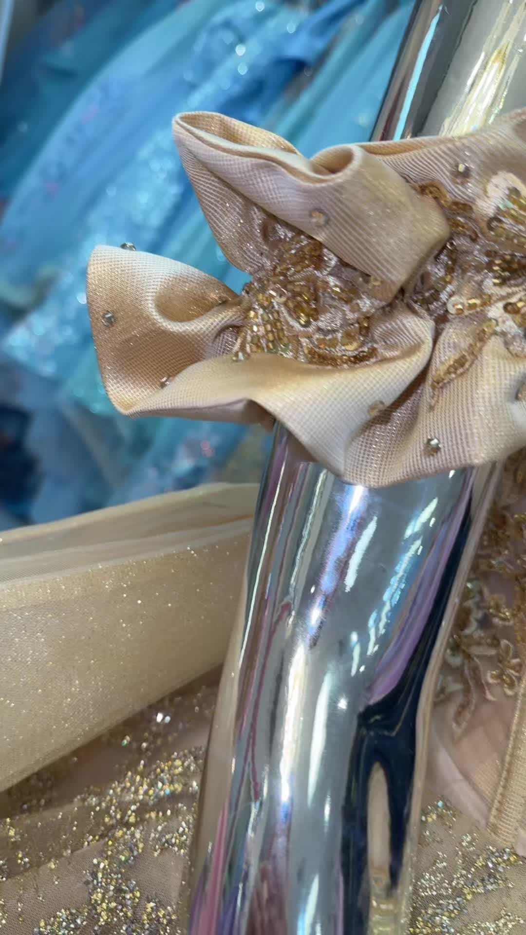@Bella&rsquo;s Dress Boutique