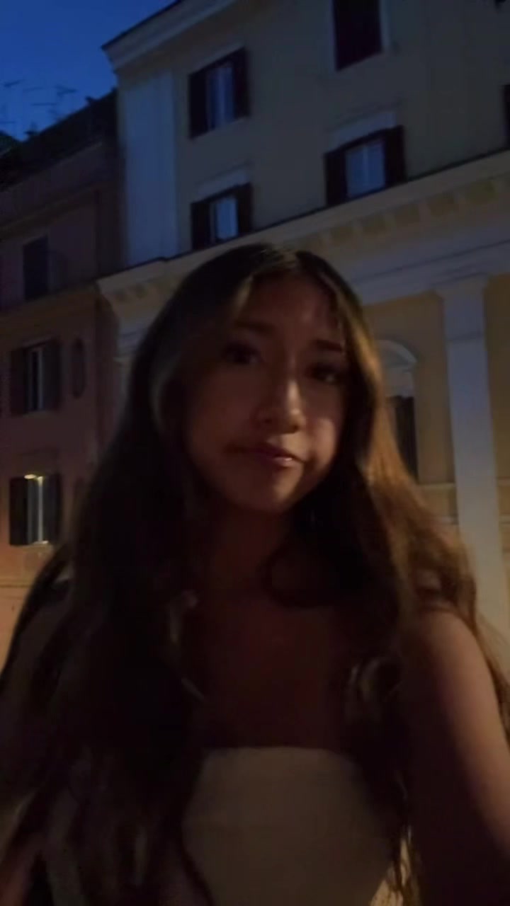 @Sophia