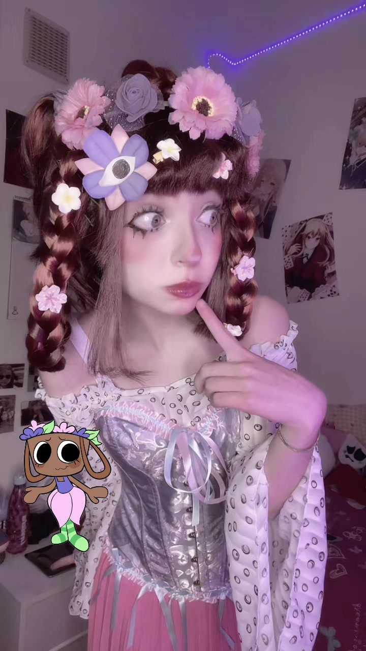 @★ 𝙼𝚊𝚍𝚍𝚒𝚎 ★