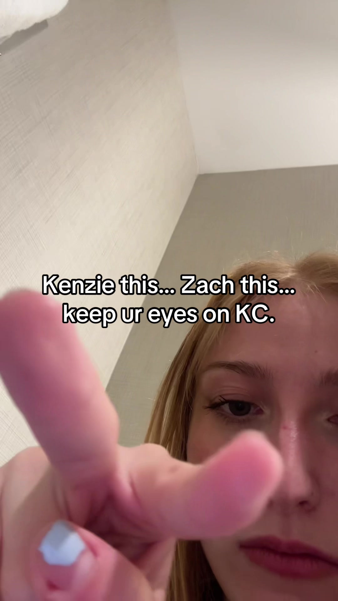 @evielishuss