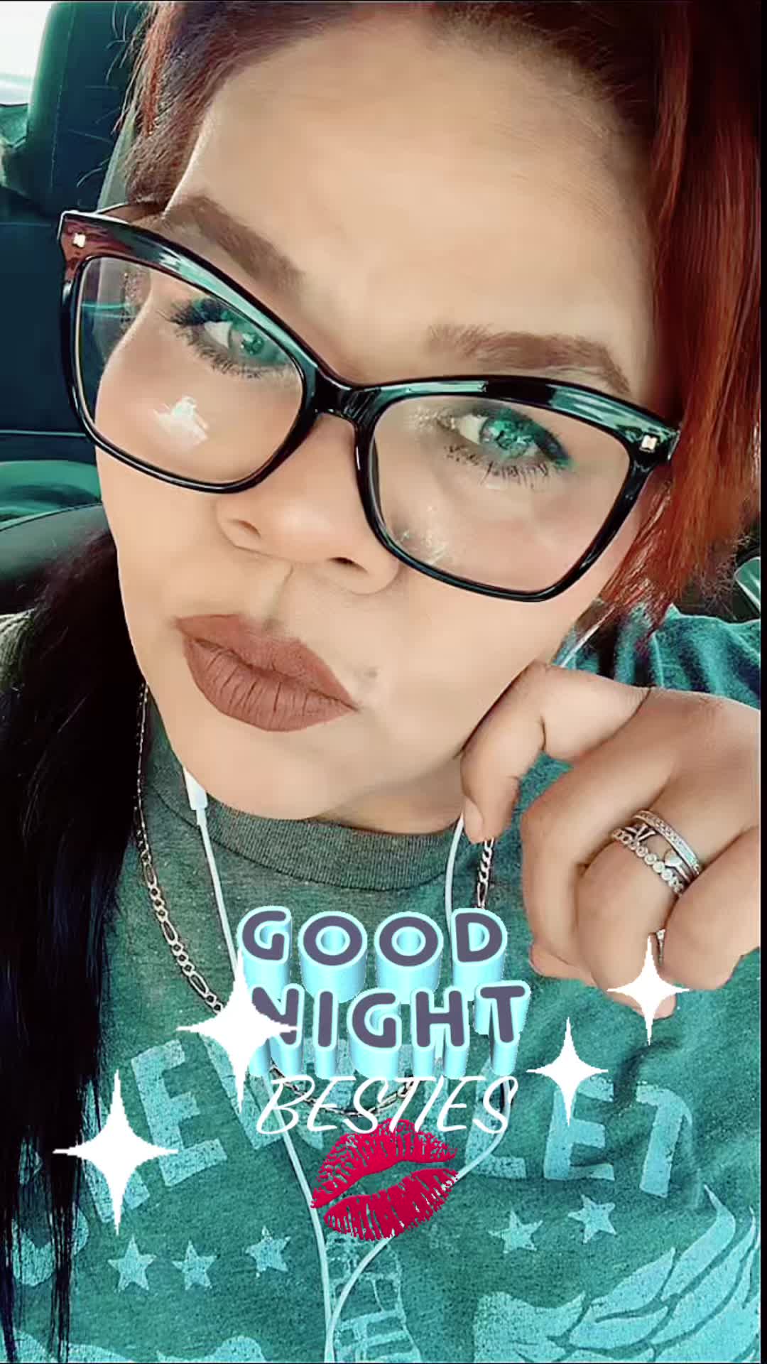 @RuthVeeVee