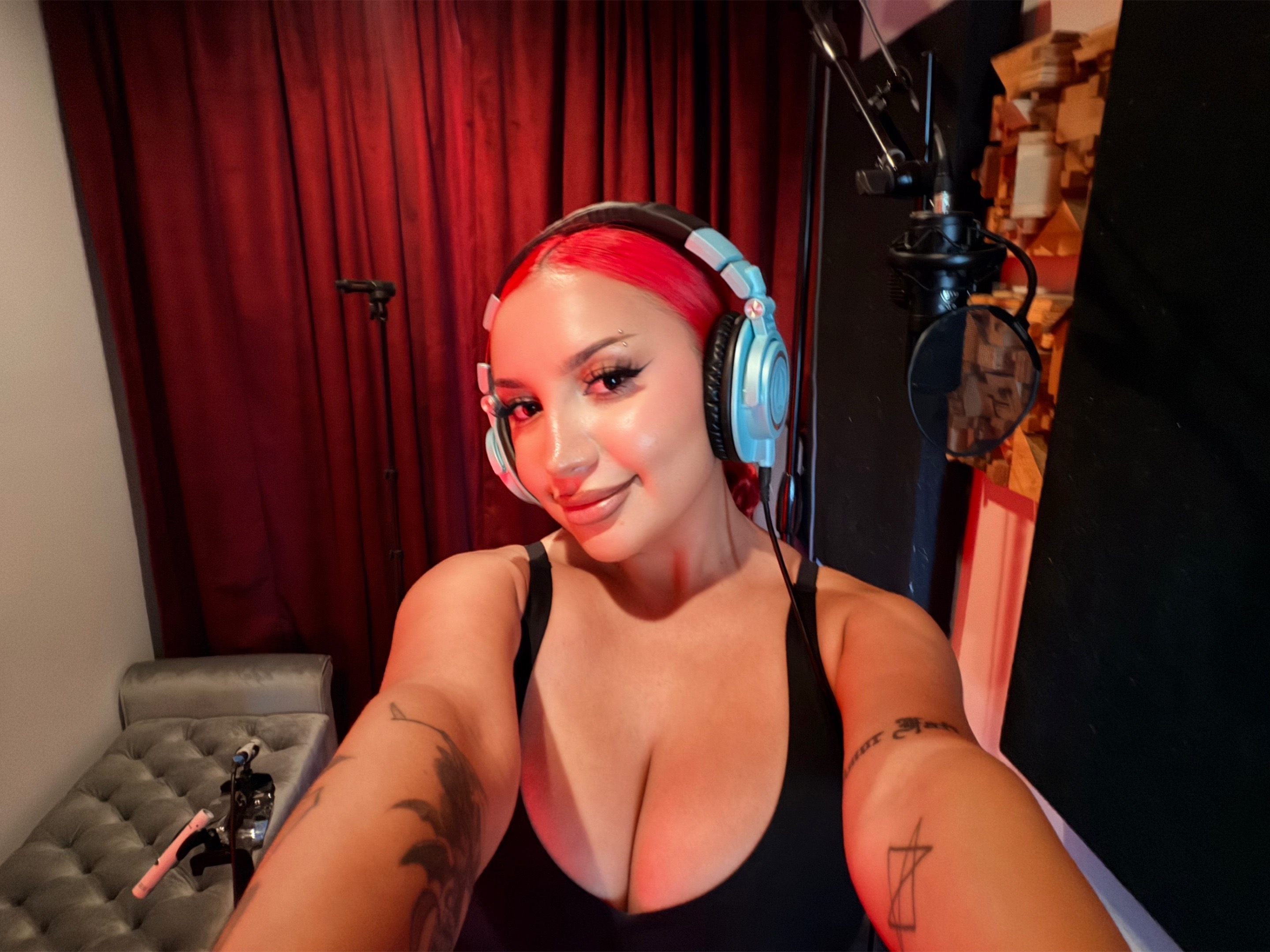 @LUCIFENA