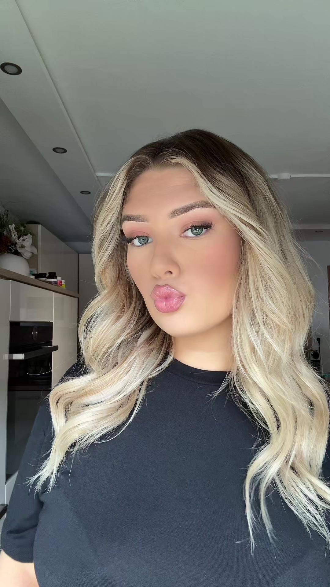 @𝐄𝐃𝐎𝐍𝐀