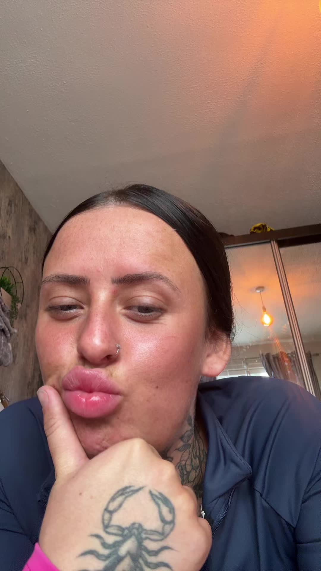 @girlwiththetattooos