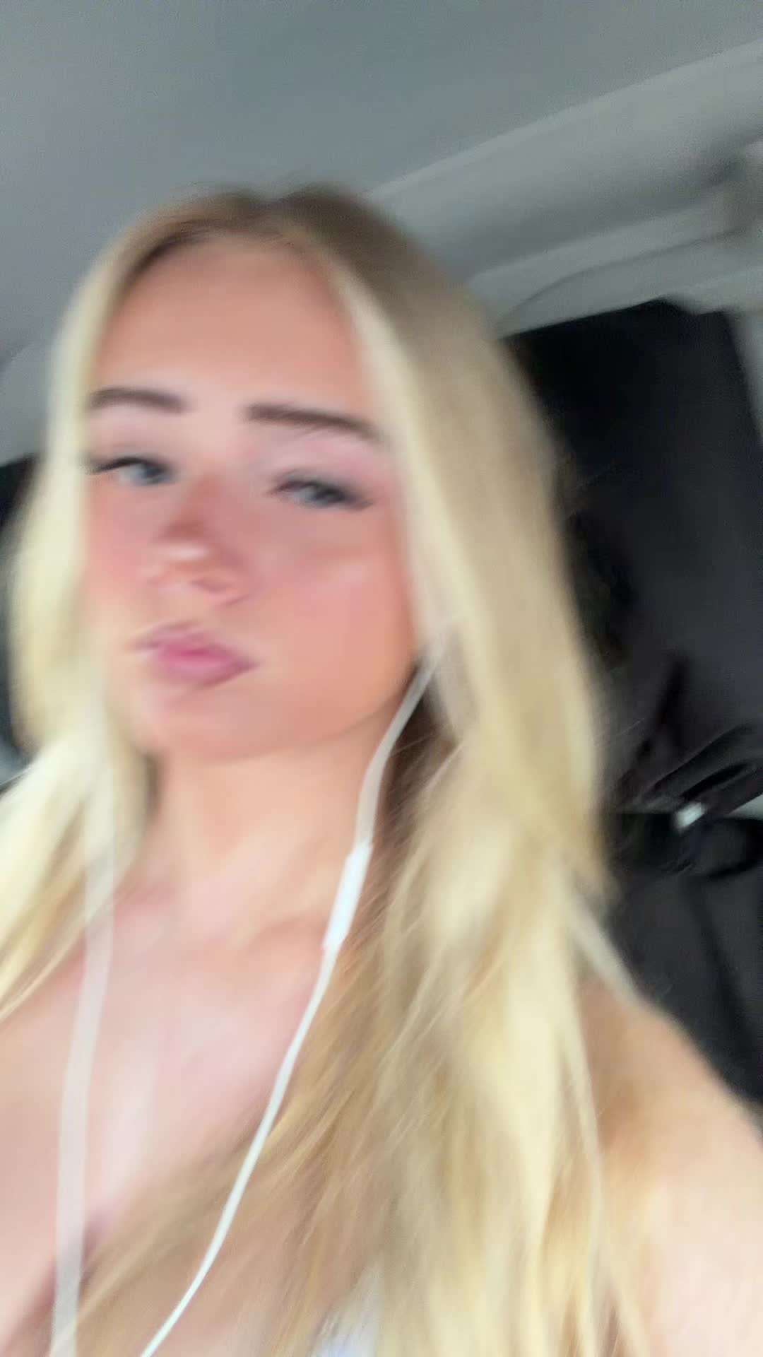 @annie ⭒˚.⋆