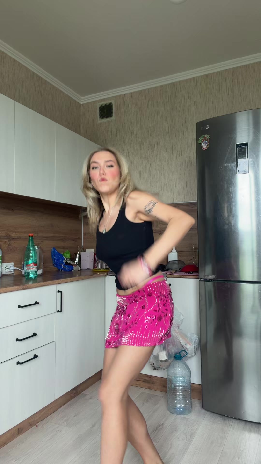 @алексис