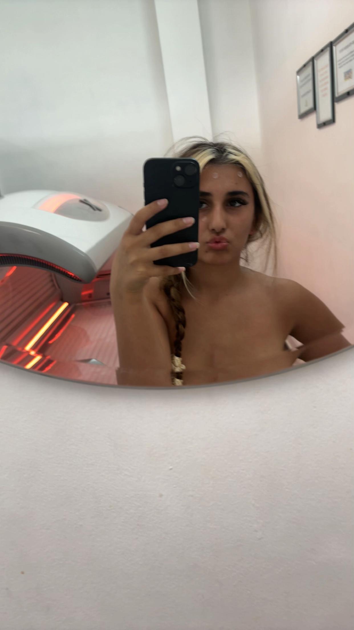 @leylalivexx