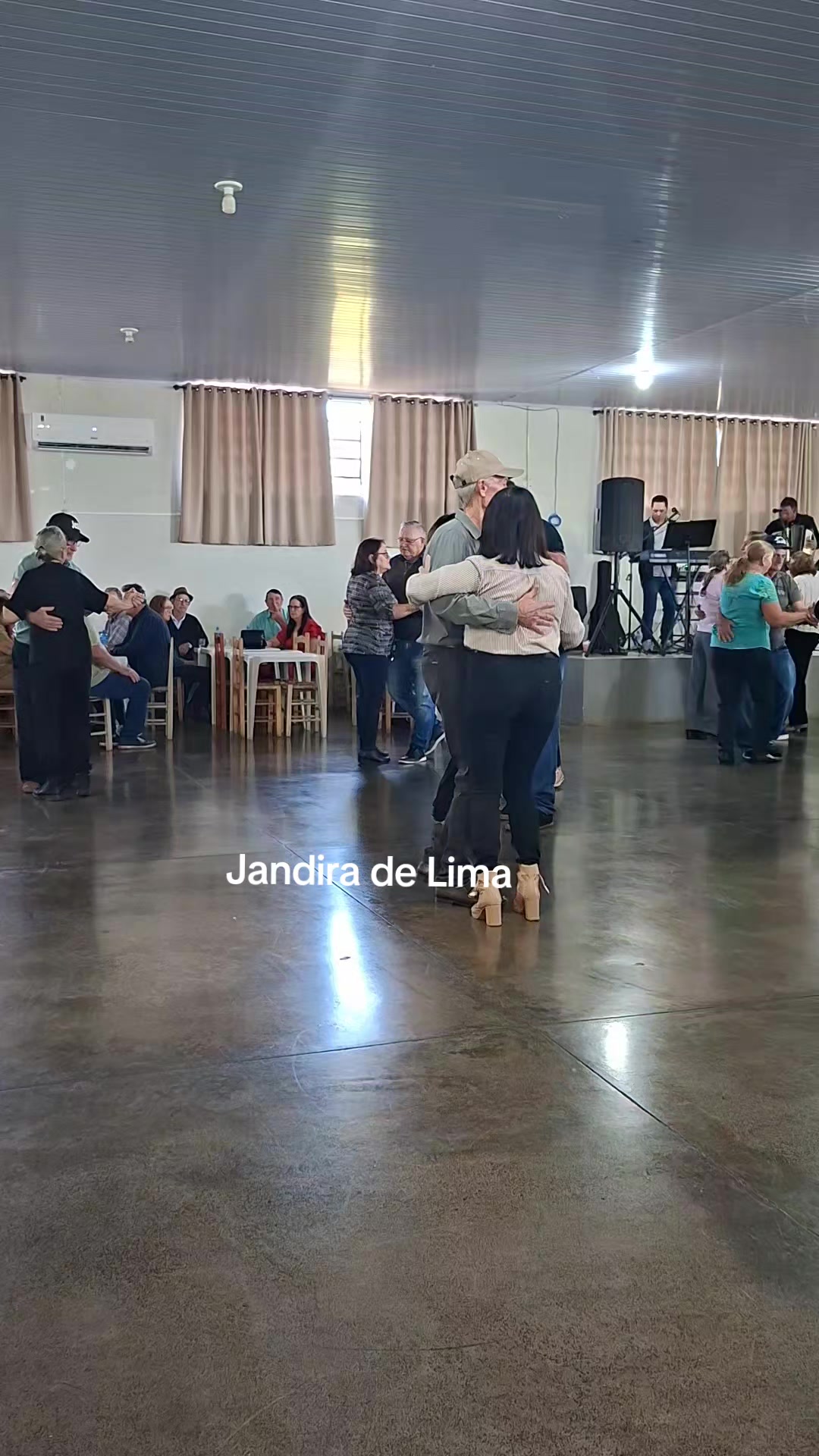 @Jandira