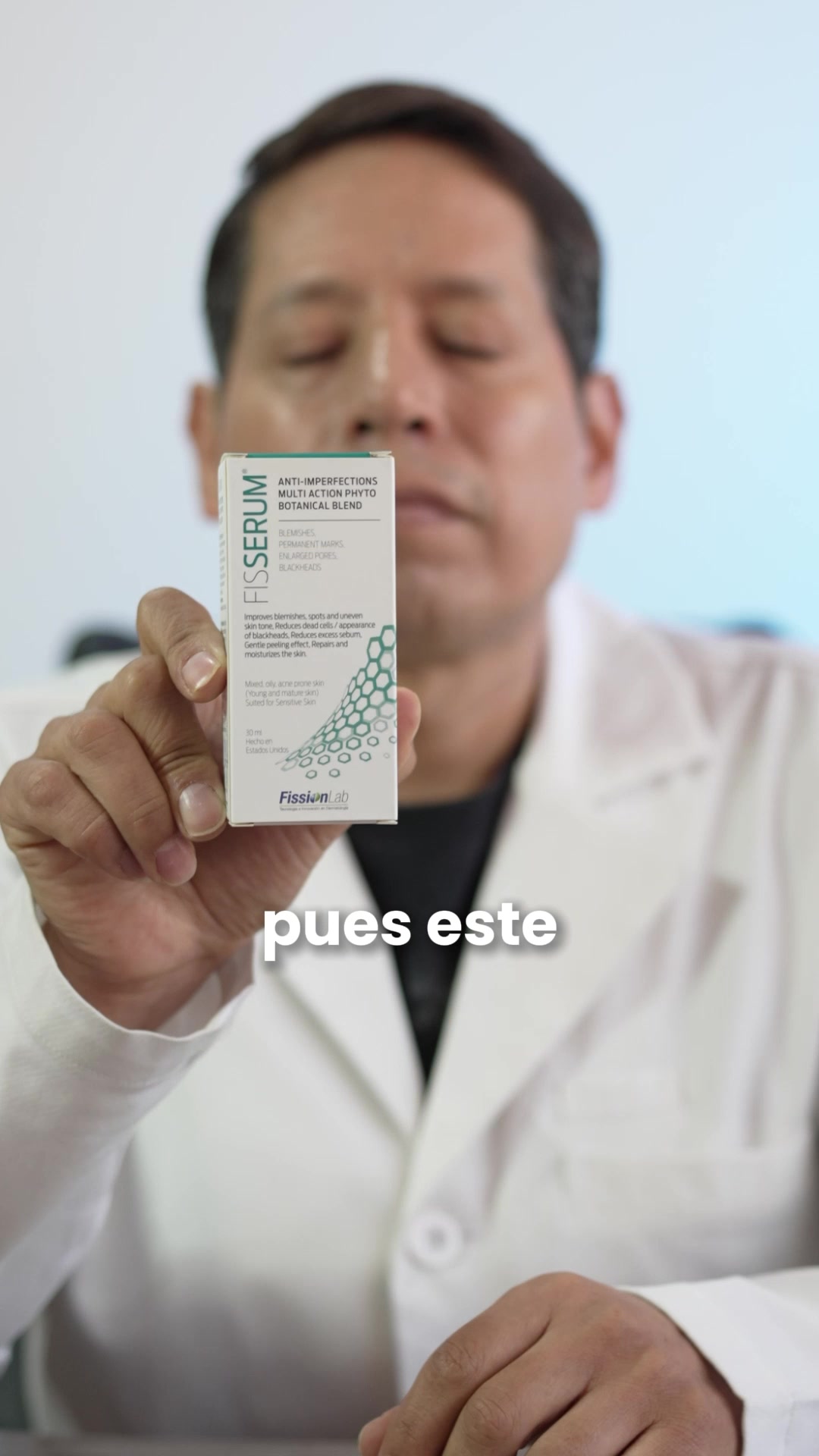 @Dr.Misari_dermat&oacute;logo
