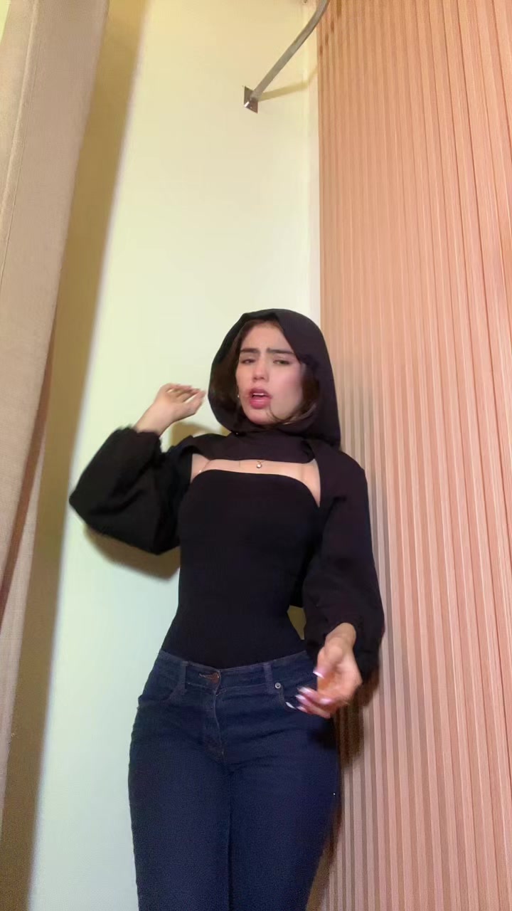 @NAYHI ARIAS