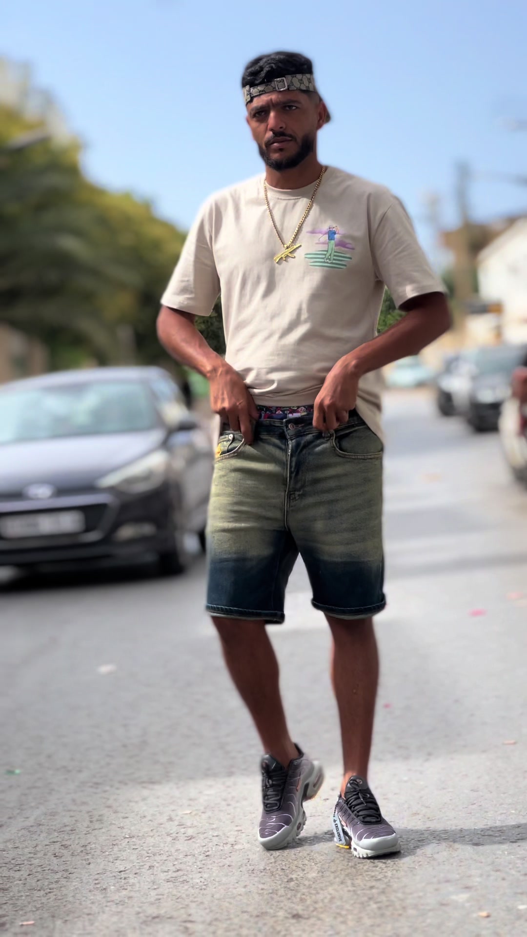 @Parisien💙❤️👕👖👟🕶👔🧢