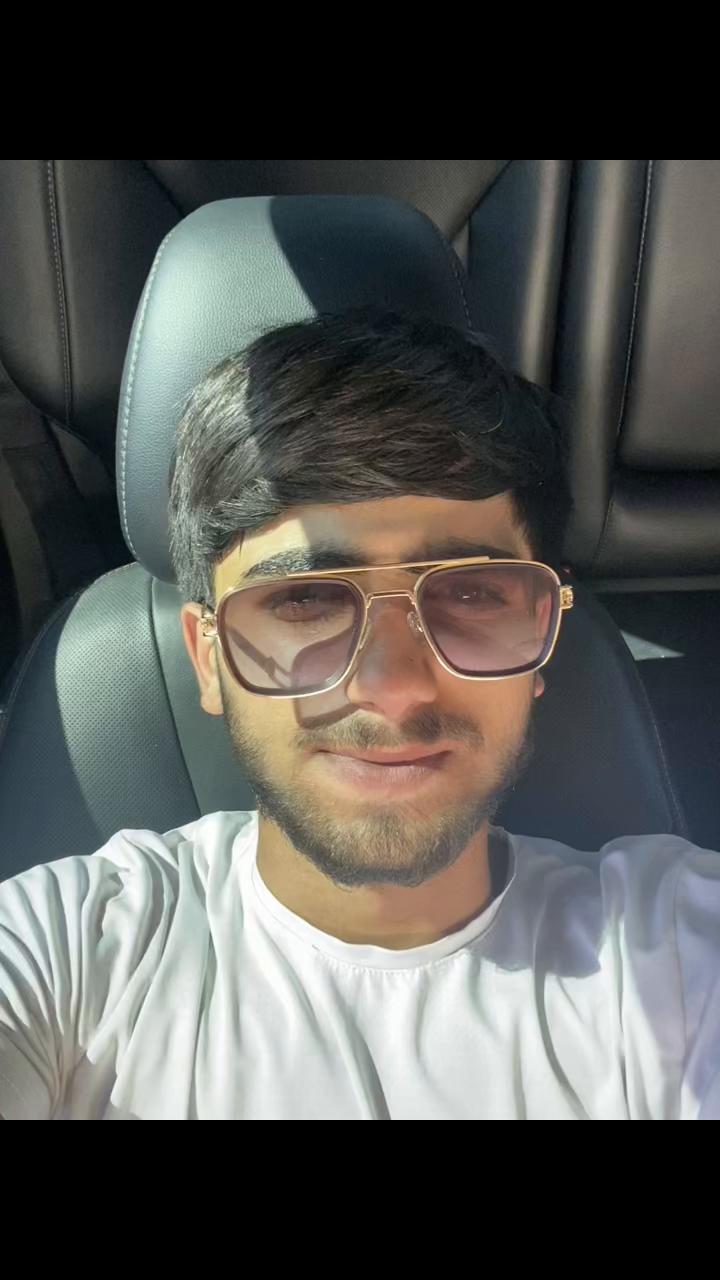 @𝓜.𝓣