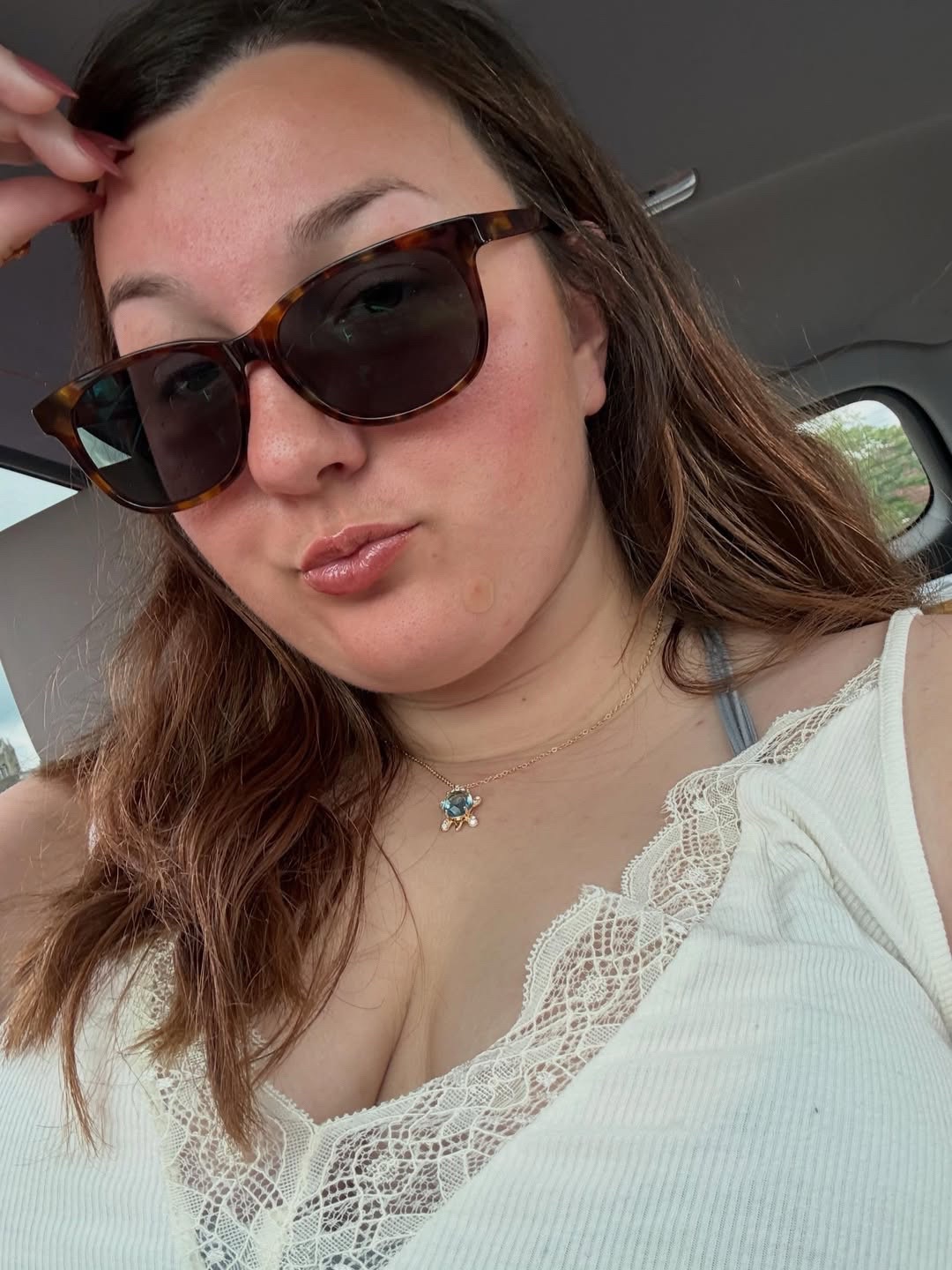 @Curvy Courtney
