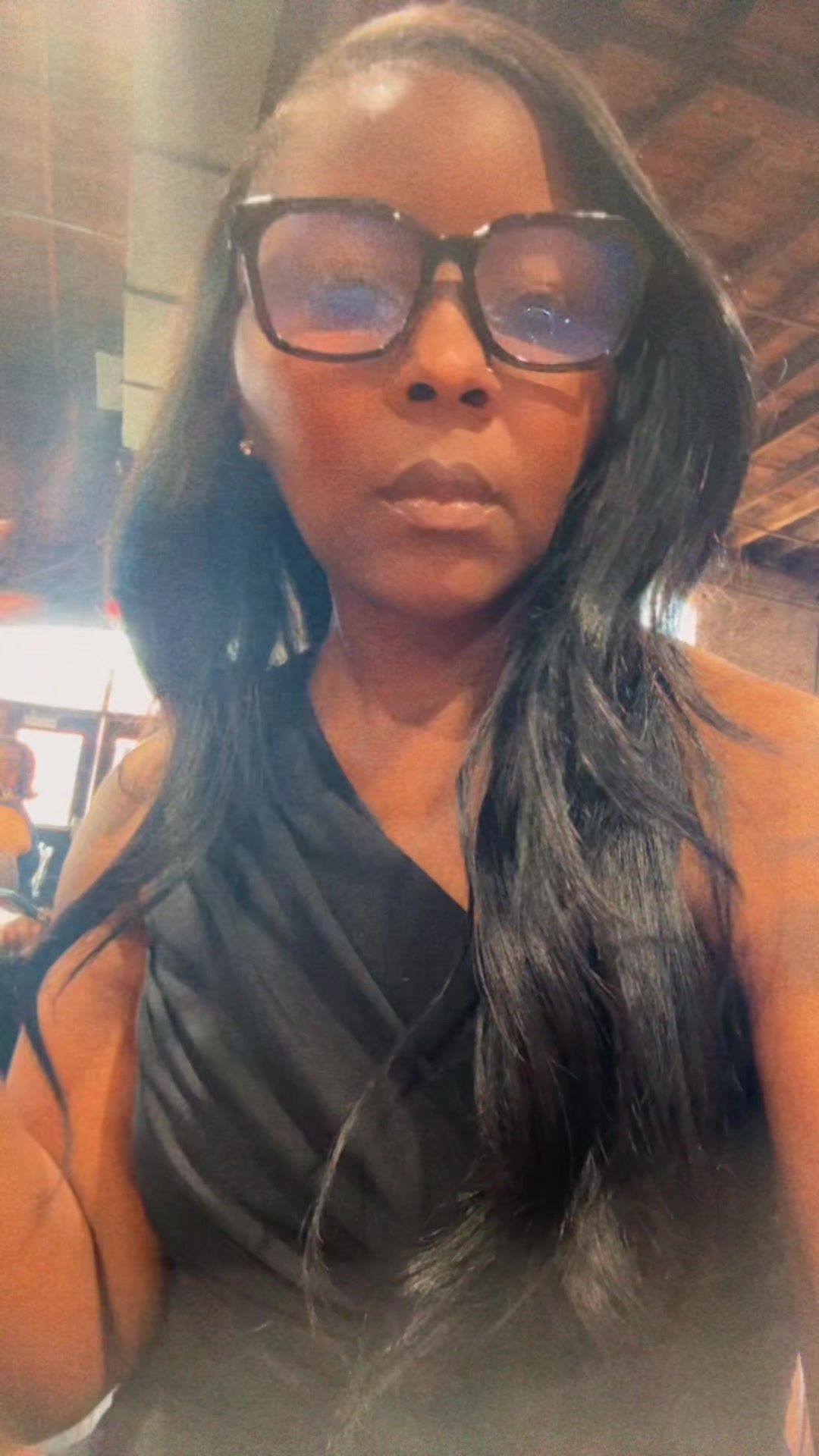 @_qlester