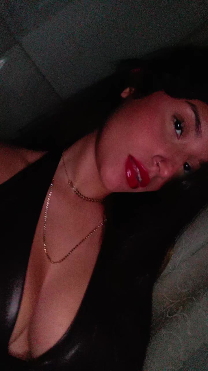 @🧟♀️