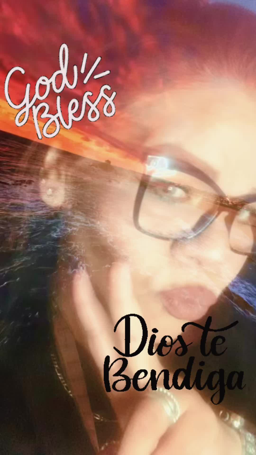 @RuthVeeVee