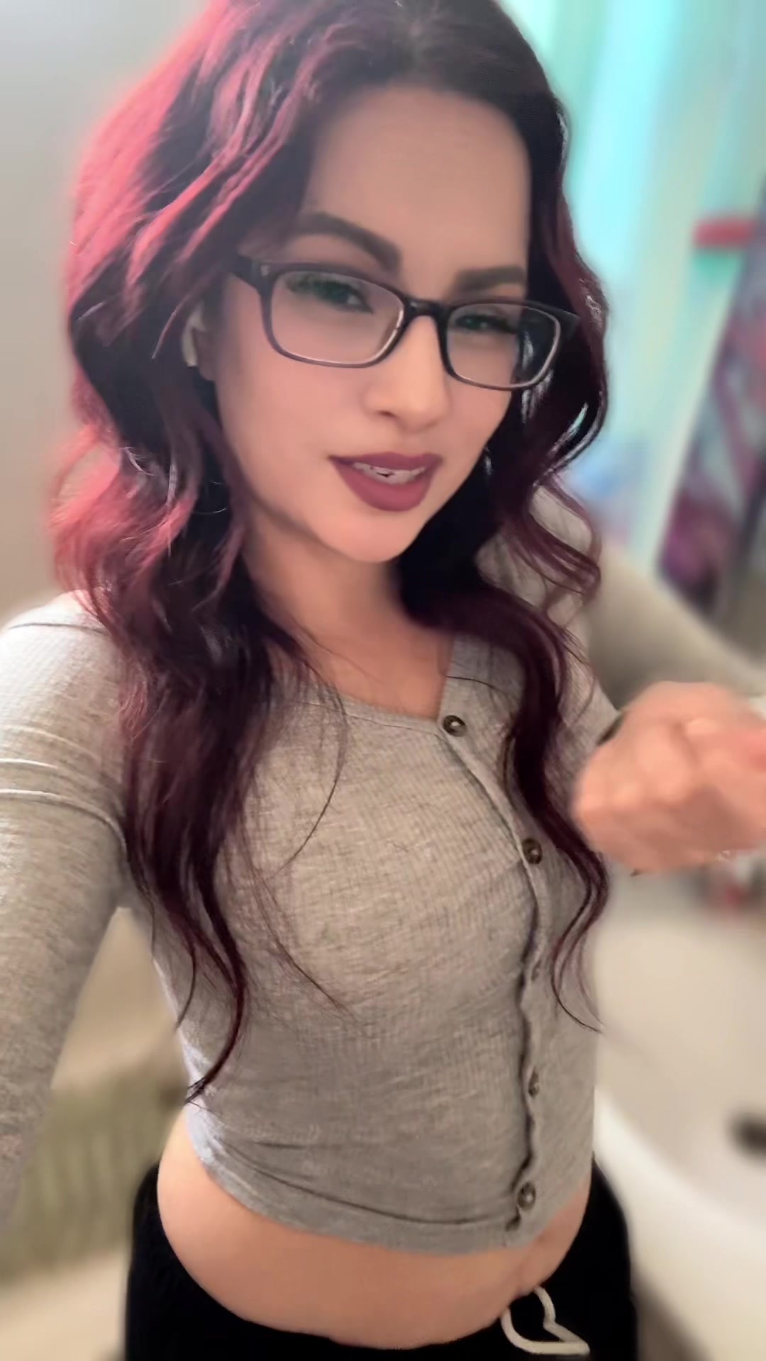 @KittynIza