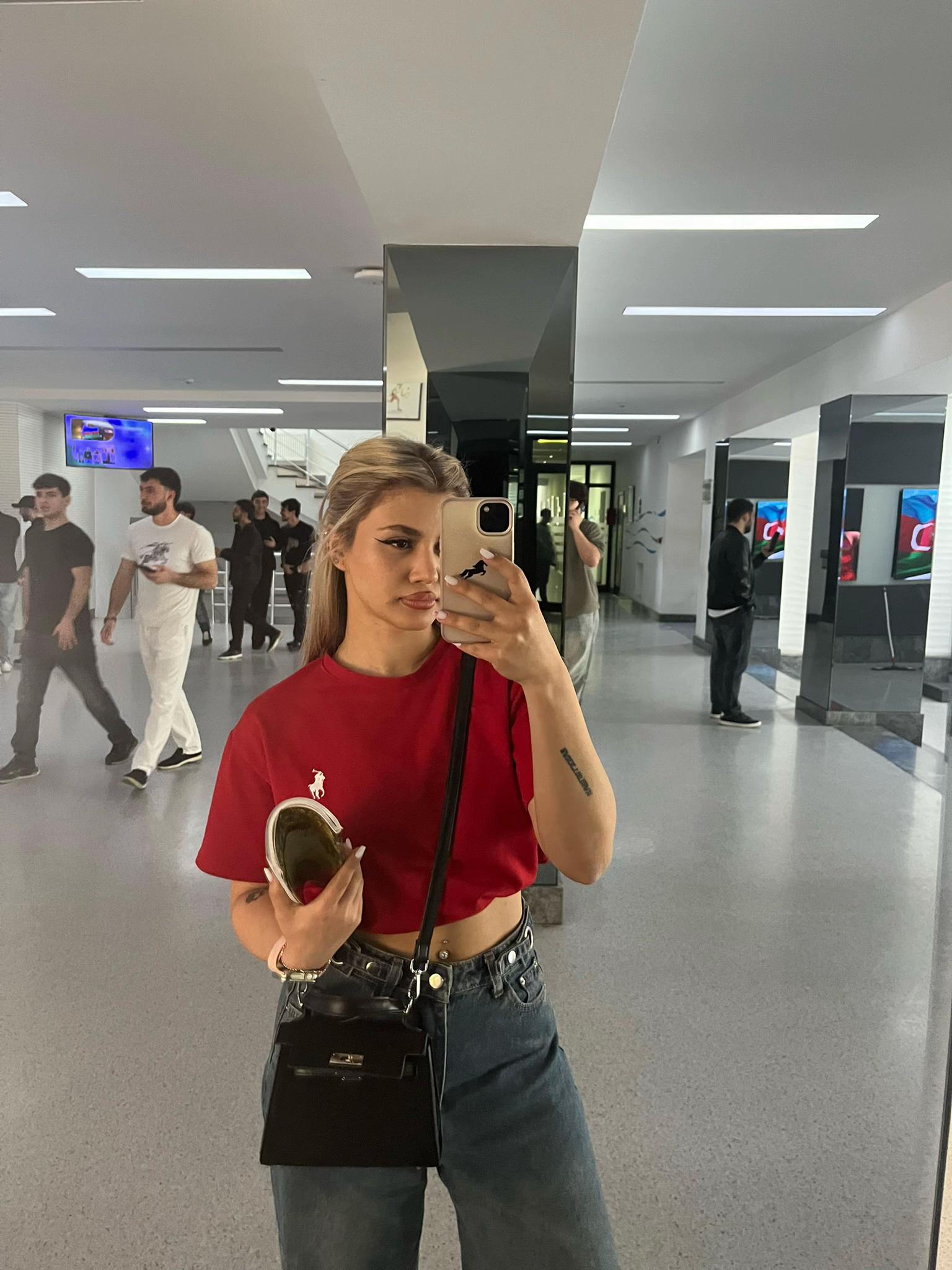 @🤍